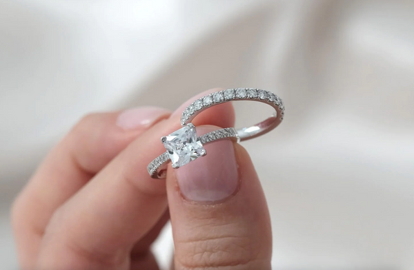 How to clean your diamond ring at home
