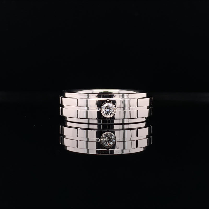 MEN'S WHITE GOLD CONTRAST RING WITH GROOVES AND CENTRE DIAMOND