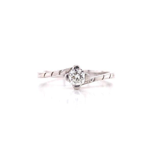 Sleek Lines Diamond Ring