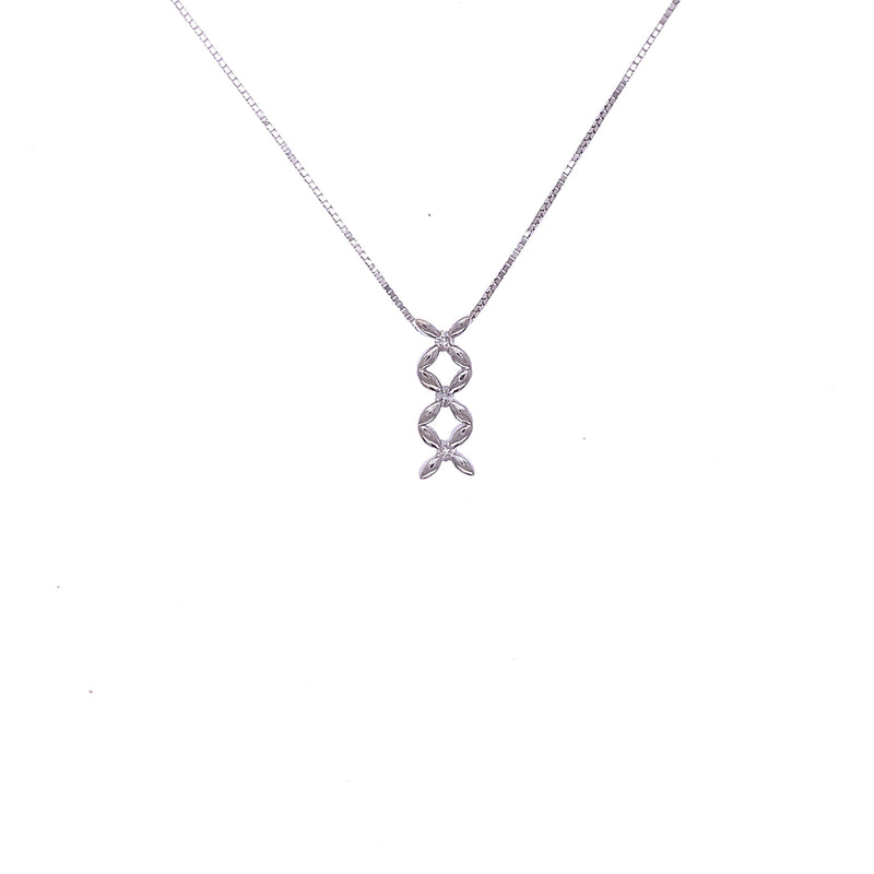 noughts and crosses pendant