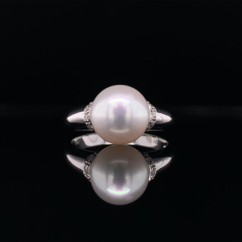 Majestic Diamond Pearl Ring
