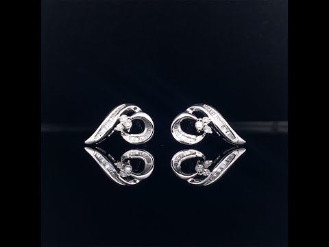 18k white gold diamond heart earrings video