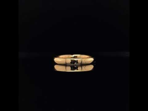18k yellow gold curved diamond band video