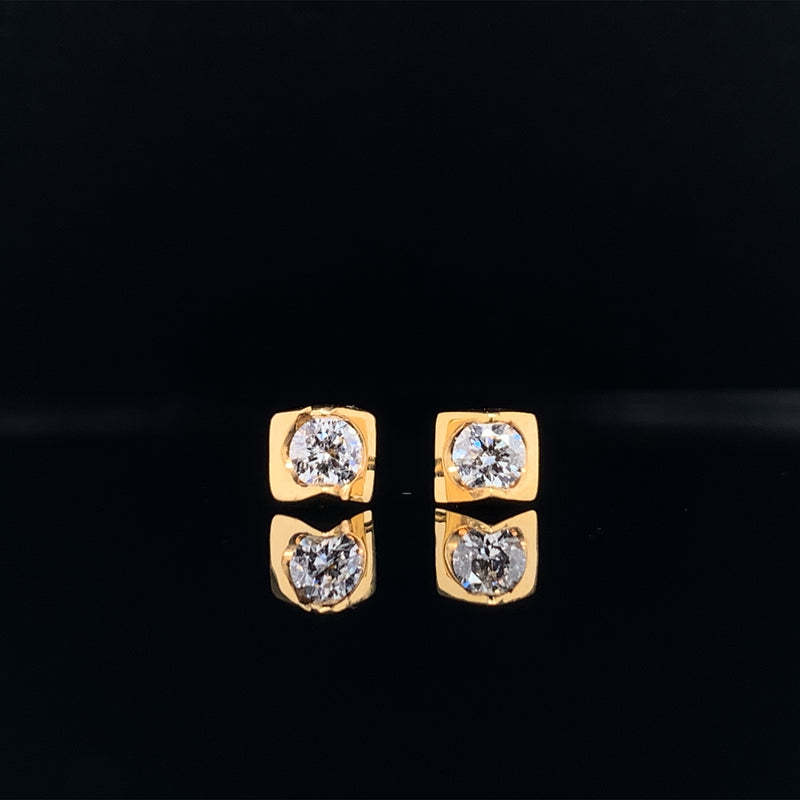 18k yellow gold diamond bezel setting stud earrings